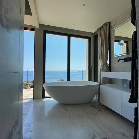 Beautiful Villa With Incredible Sea View * Roquebrune-sur-Argens