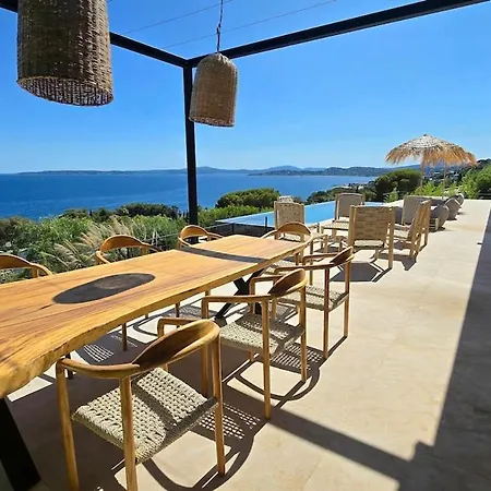 Beautiful Villa With Incredible Sea View Holiday home *