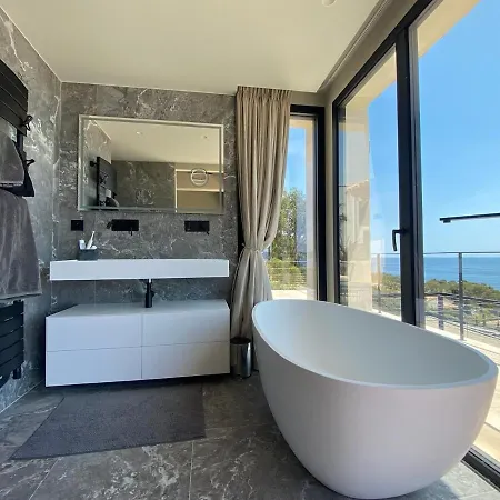 Beautiful Villa With Incredible Sea View Holiday home Roquebrune-sur-Argens
