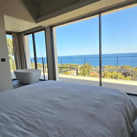 Beautiful Villa With Incredible Sea View Nyaraló Roquebrune-sur Argens